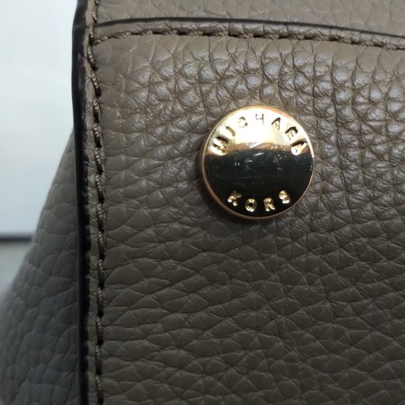 Michael Kors Hamilton Tote (Like New) - Picture 11 of 11